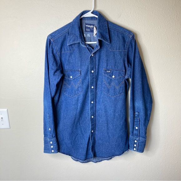 Wrangler | Shirts | Vintage Wrangler Xlong Tails Denim Pearl Snap Shirt ...